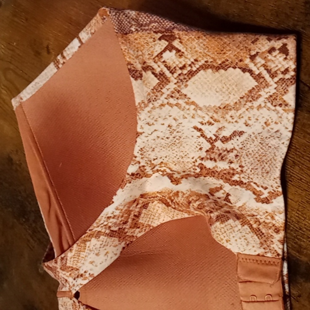 NWOT Victoria's Secret 36DD On Point Terra Cotta Wirefree Racerback Sports Bra - Picture 7 of 12